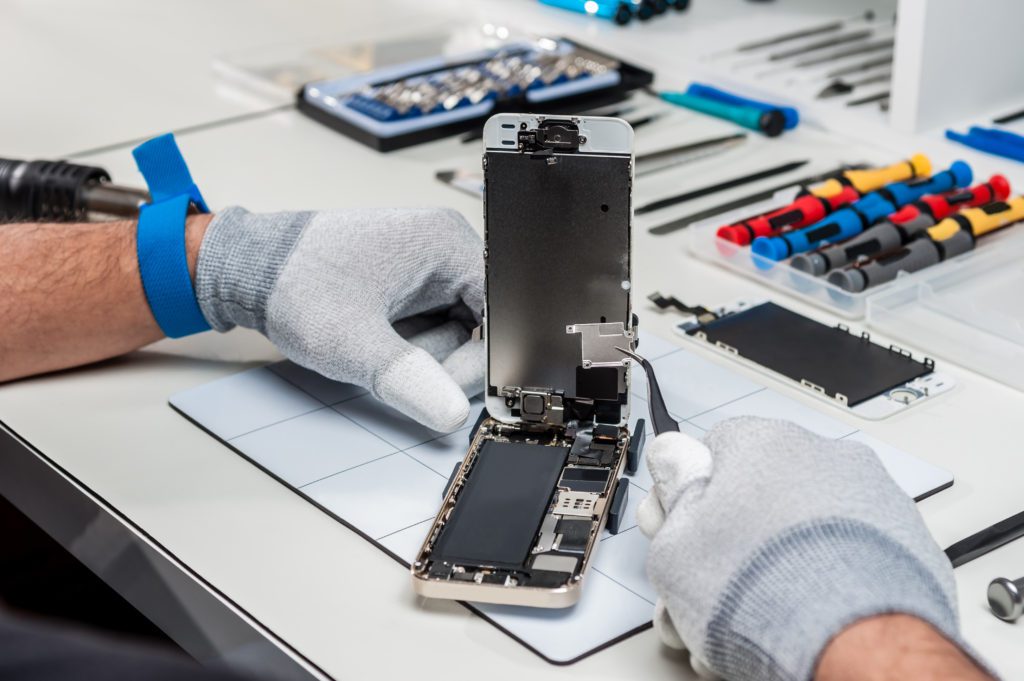آنچه باید در مورد تعویض LCD بدانیم.